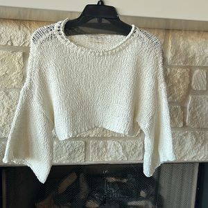 Urban Outfitters cropped white sweater like new size XS